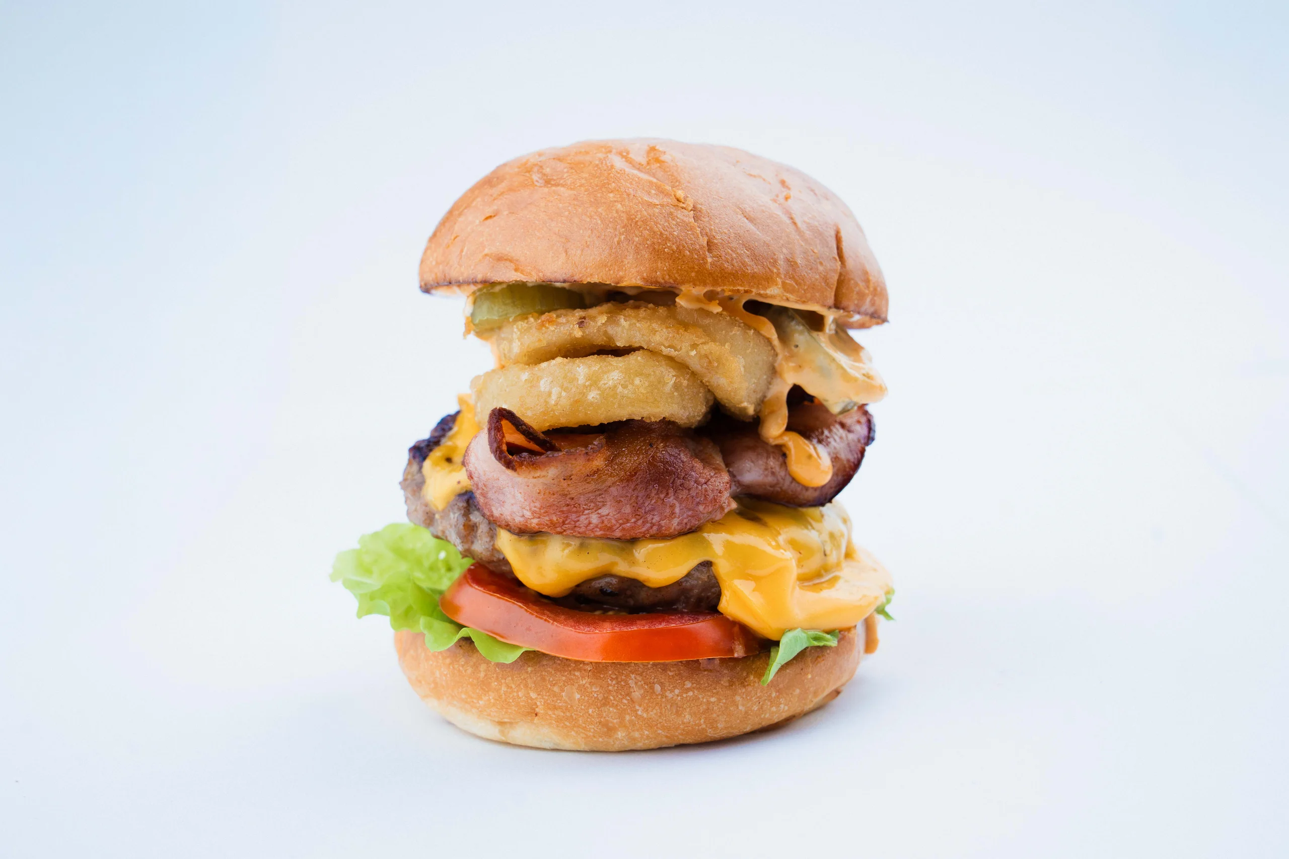 THE DELUXE BURGER